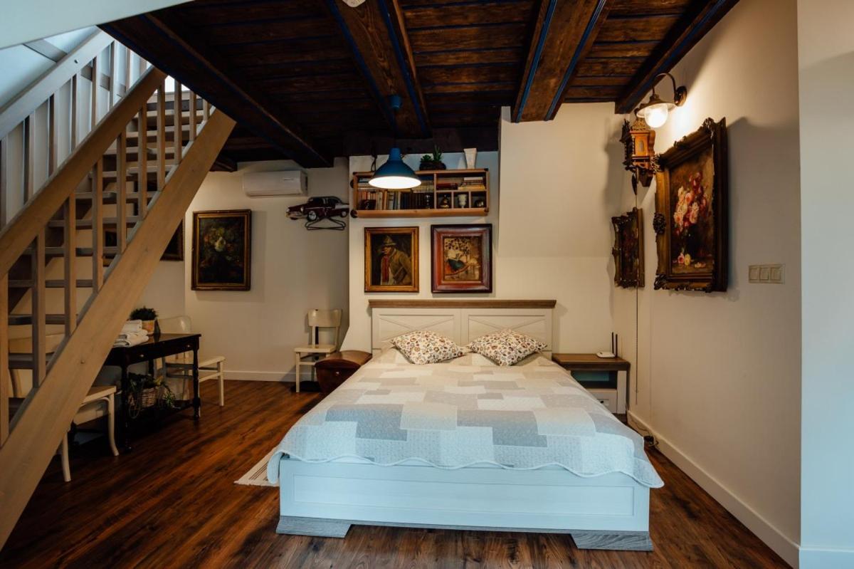 Dom Berg Apartment บันสกา ชีอาว์นีซา ภายนอก รูปภาพ