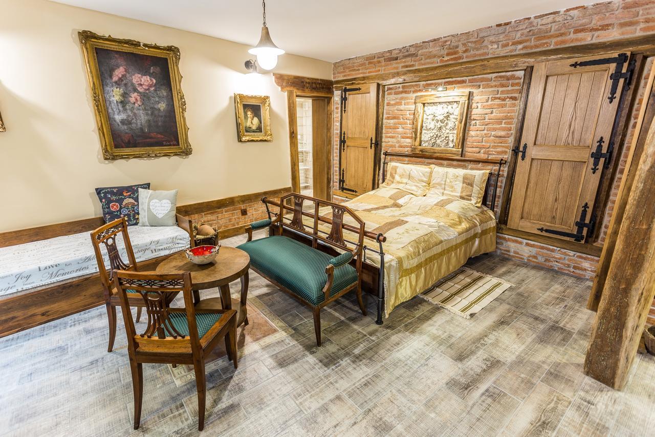 Dom Berg Apartment บันสกา ชีอาว์นีซา ภายนอก รูปภาพ